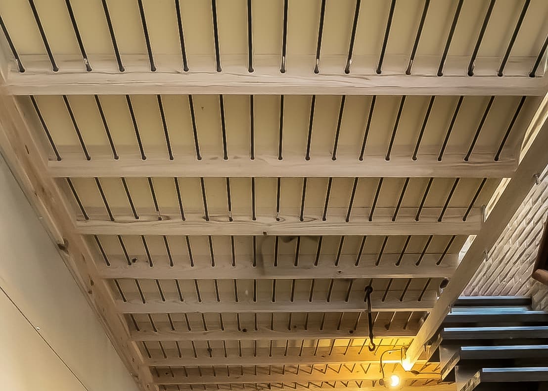 Atelier'cuzn de ban su ceiling detail